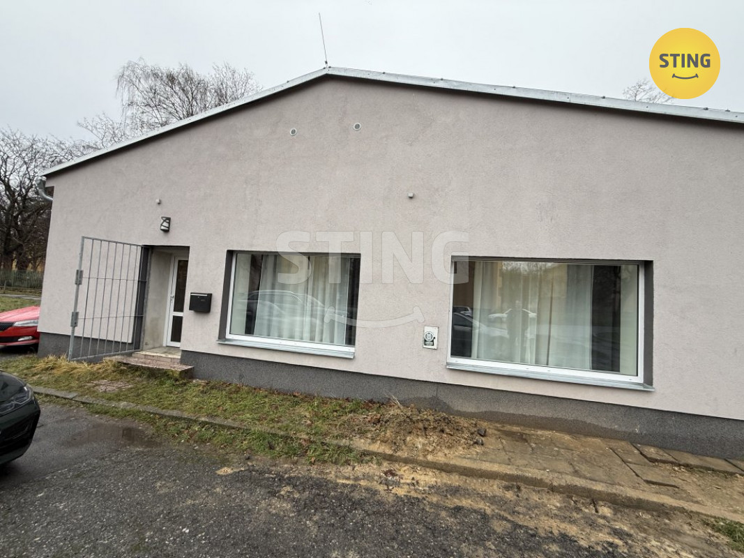 Prodej budovy se třemi nebytovými prostory, Zajcevov, 131549