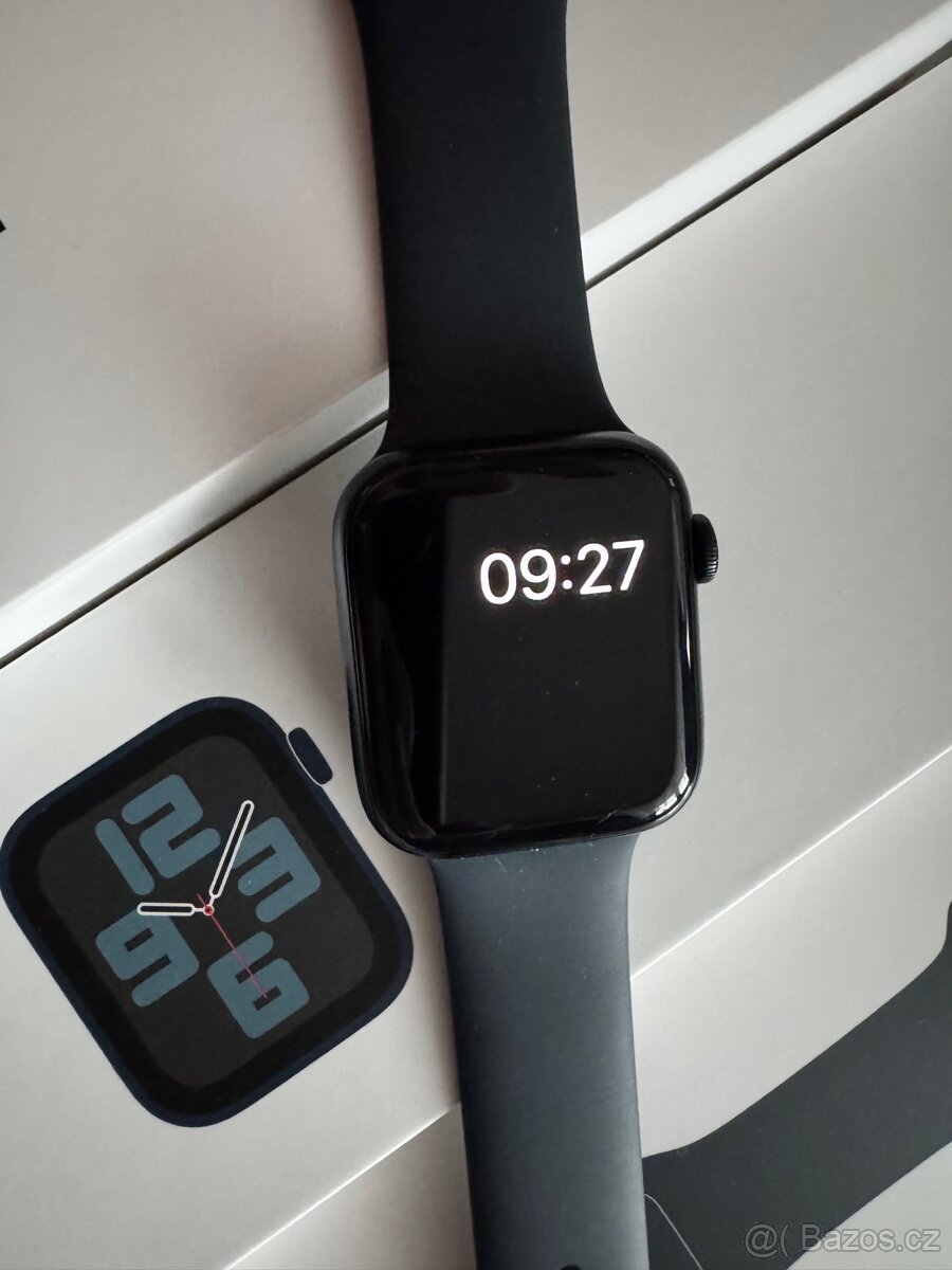 Apple Watch SE 44 mm 2022 (2.generace)