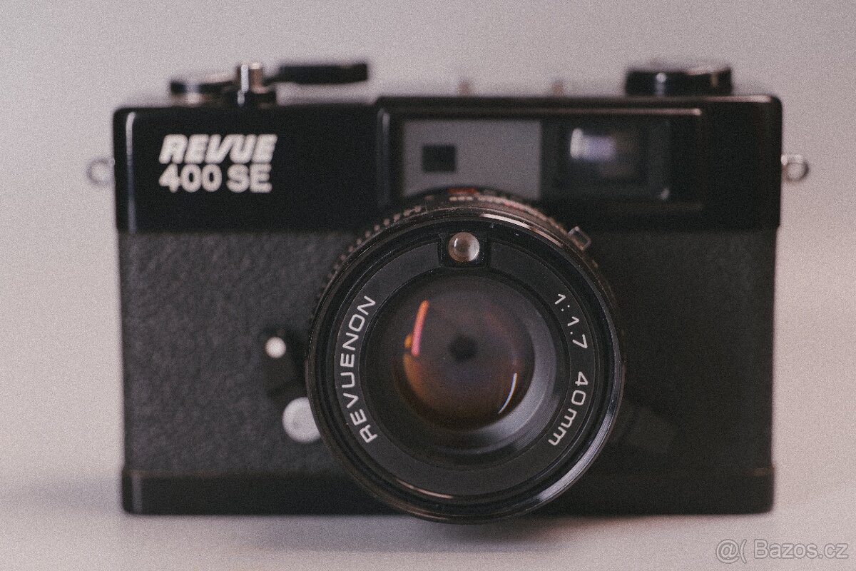 Fotoaparát Revue 400 SE