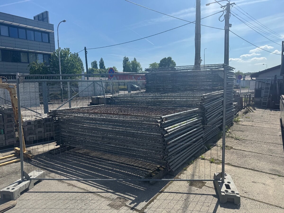 Mobilní oplocení 3,5m x 2m
