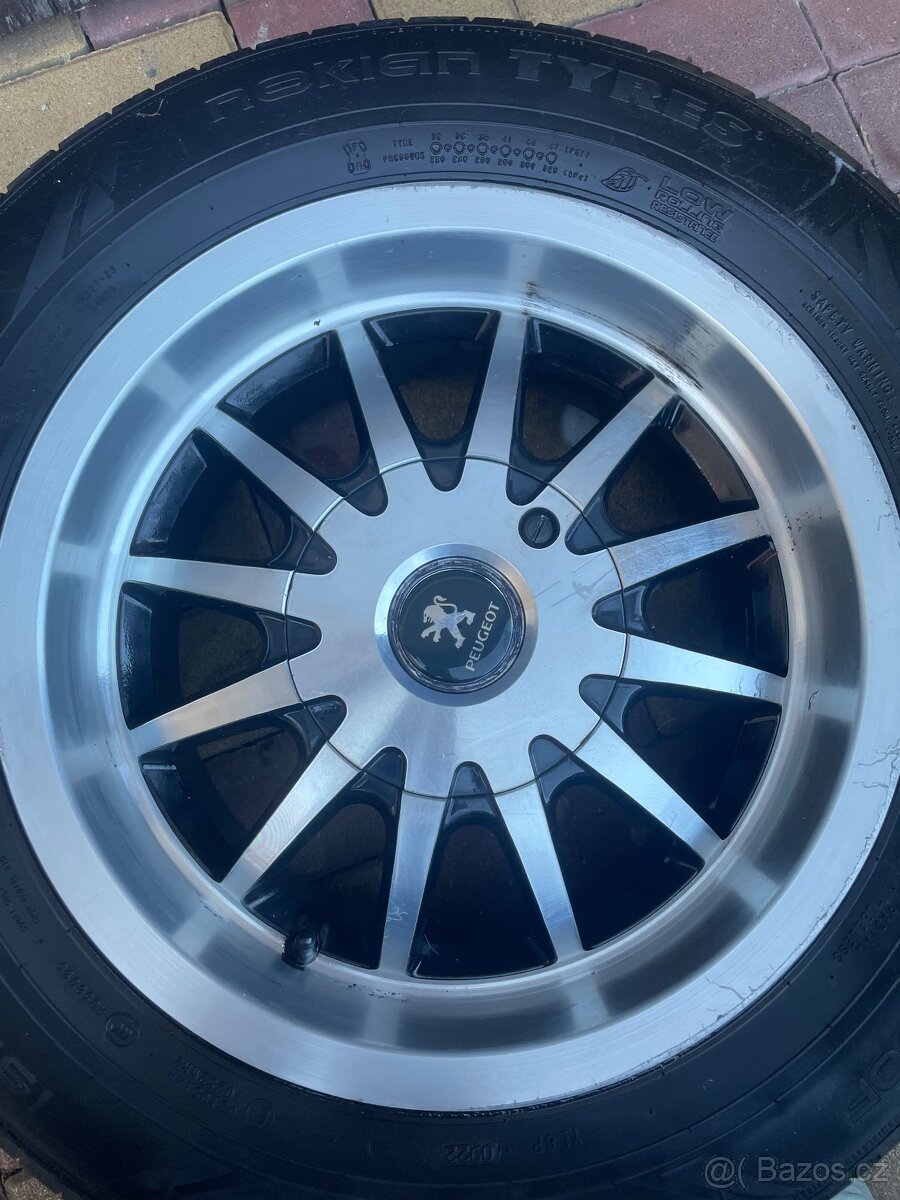 Alu kola R15