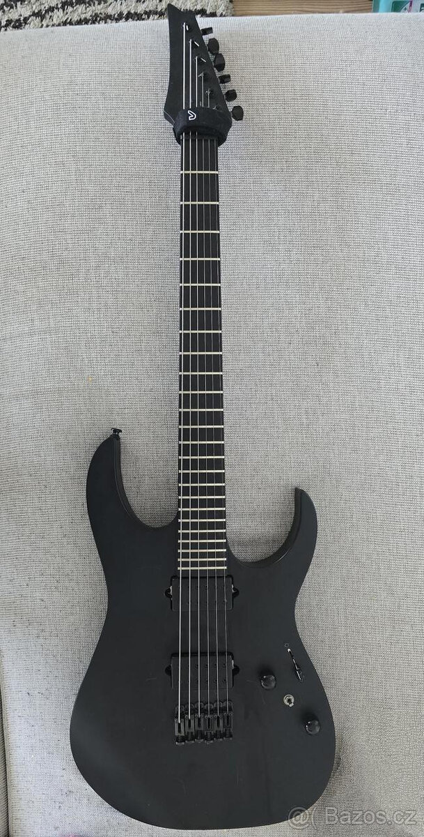 Ibanez Iron Label RGRTB621 + gigbag