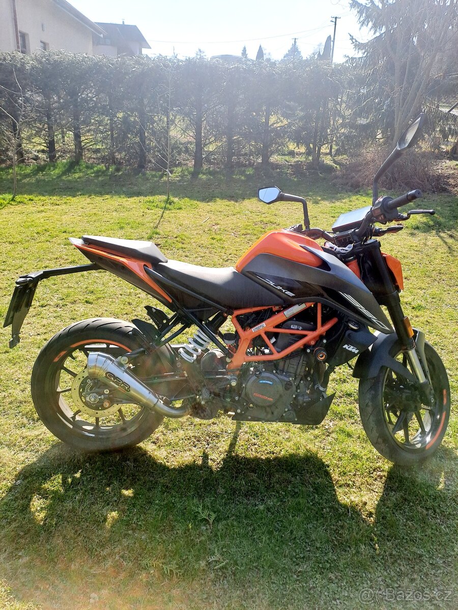 KTM 390 Duke