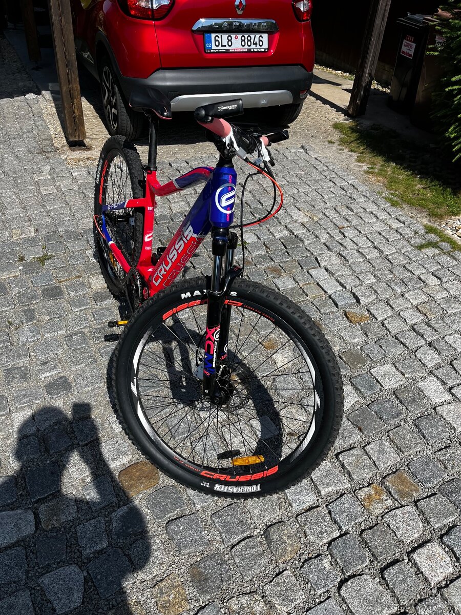 Crussis e-fiona 19”