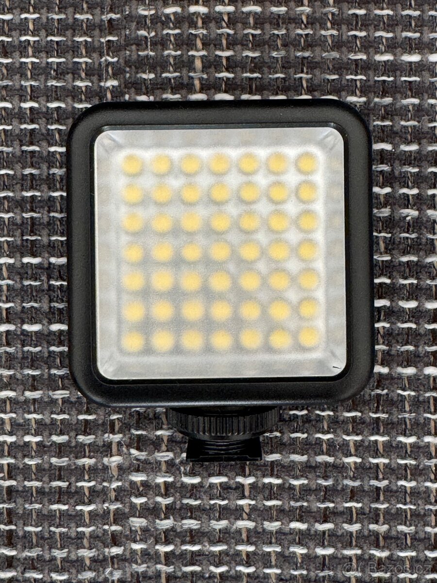 Nové LED světlo Ulanzi W49