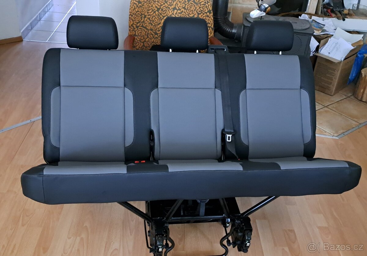 Zadní sedačka VW T6.1 Caravelle.