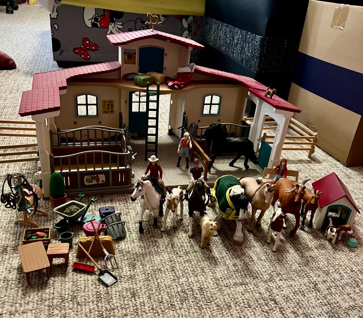 Schleich jezdecké centrum 42567