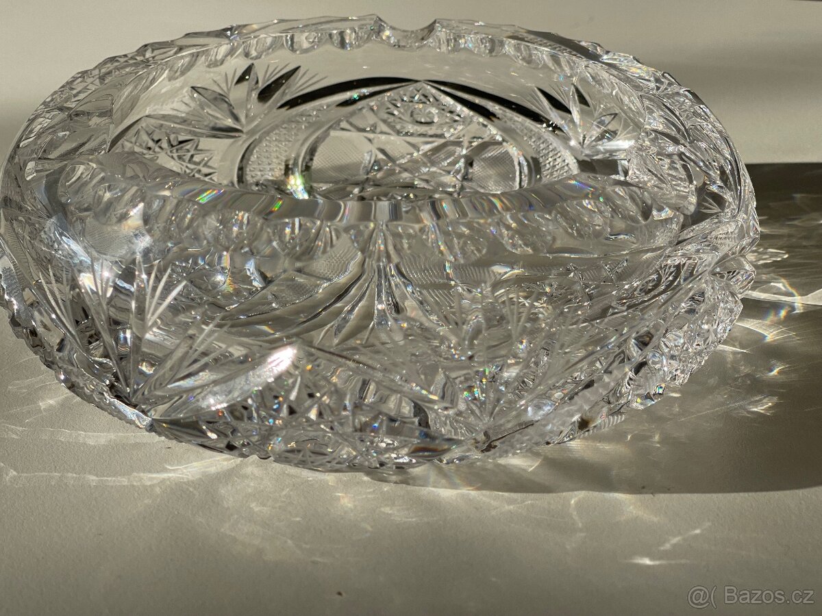 BOHEMIA CRYSTAL broušený popelník - PbO 24%
