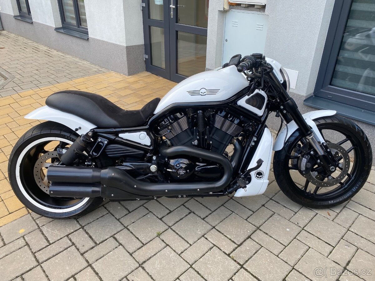 Harley Davidson V Rod - zadní kolo 300