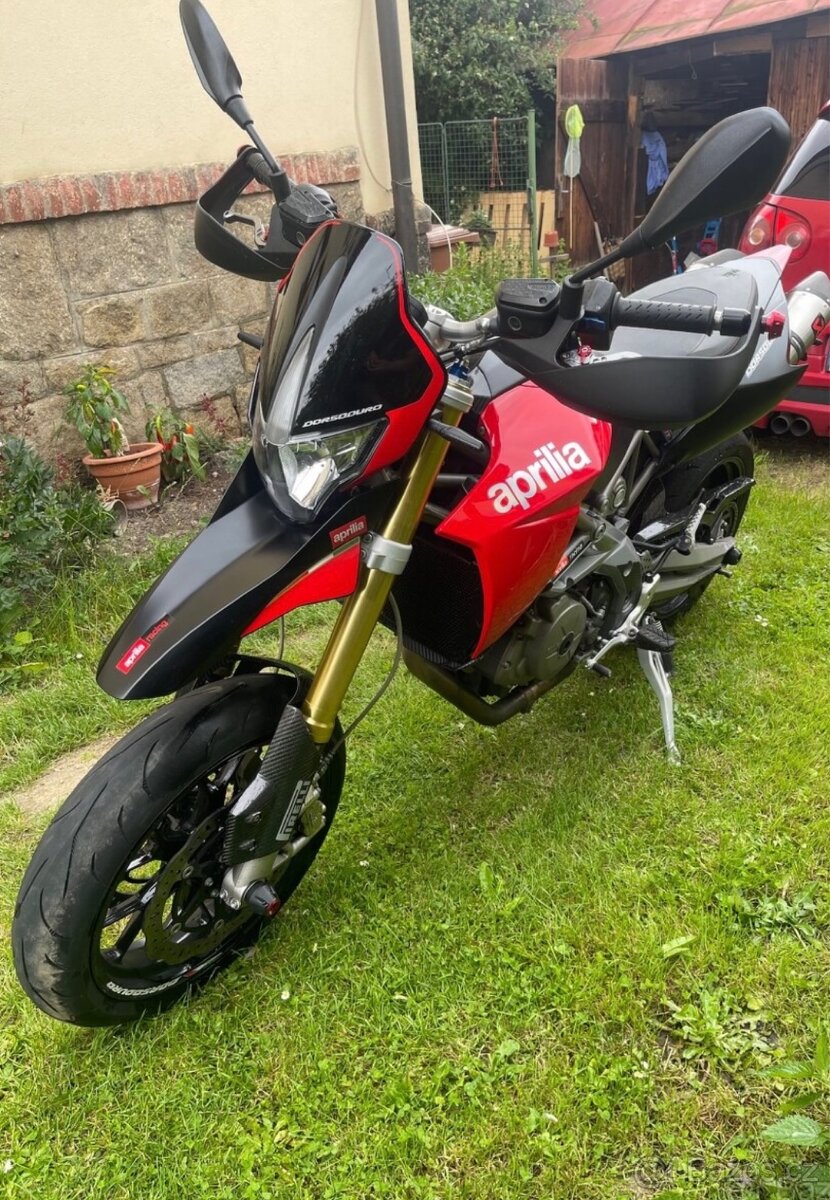 Aprilia Dorsoduro 750