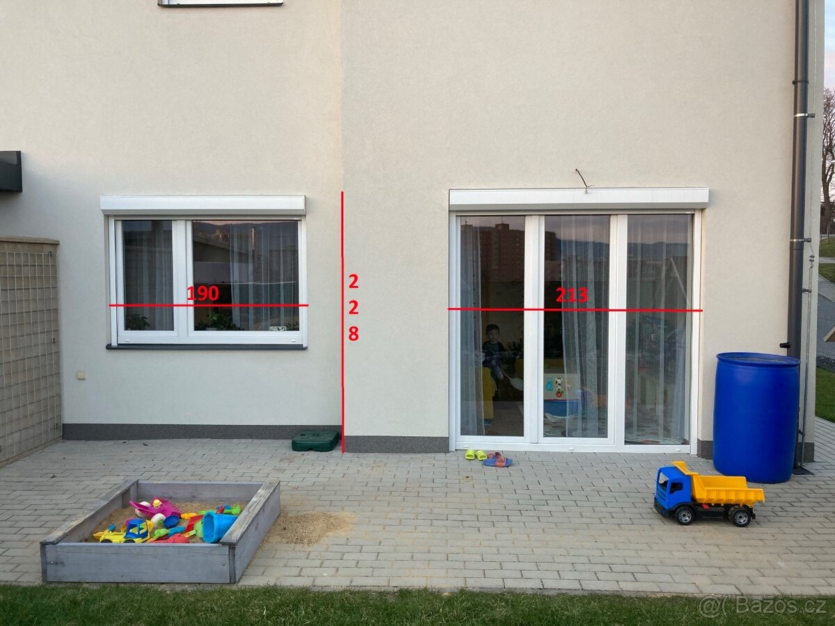 Předokenní rolety
