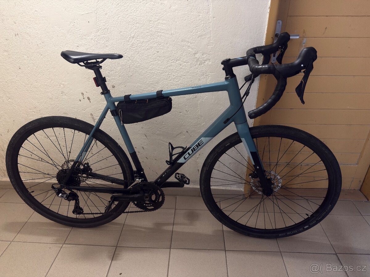 Gravel CUBE Nuroad race, vel. 61 (XL)