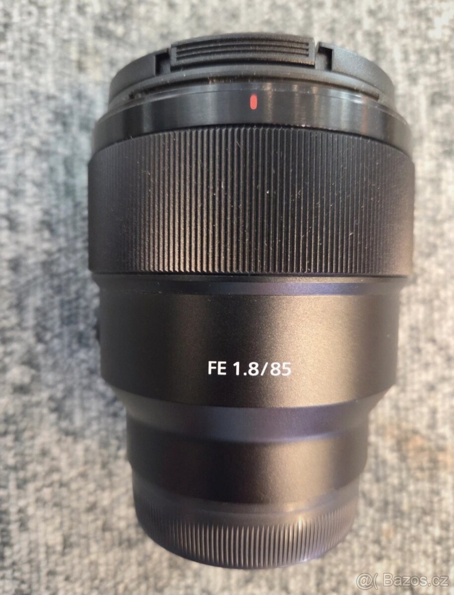 Sony FE 85mm f1. 8
