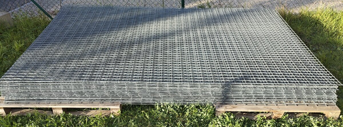 GABIONOVÁ SÍŤ 10x5 cm - rozm. 200x320 cm