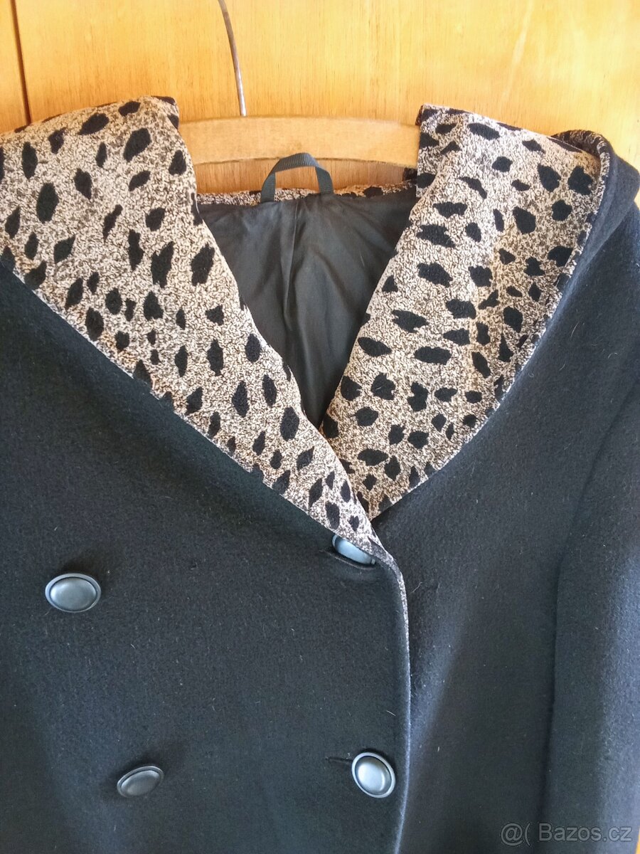 Dámský zimní kabát s kapucí vel. L/XL