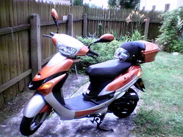Prodám skútr 2sedadlový