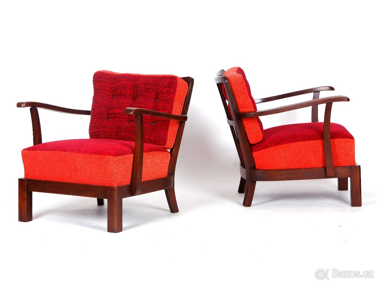 THONET, 2 parádní křesla po přečalounění.