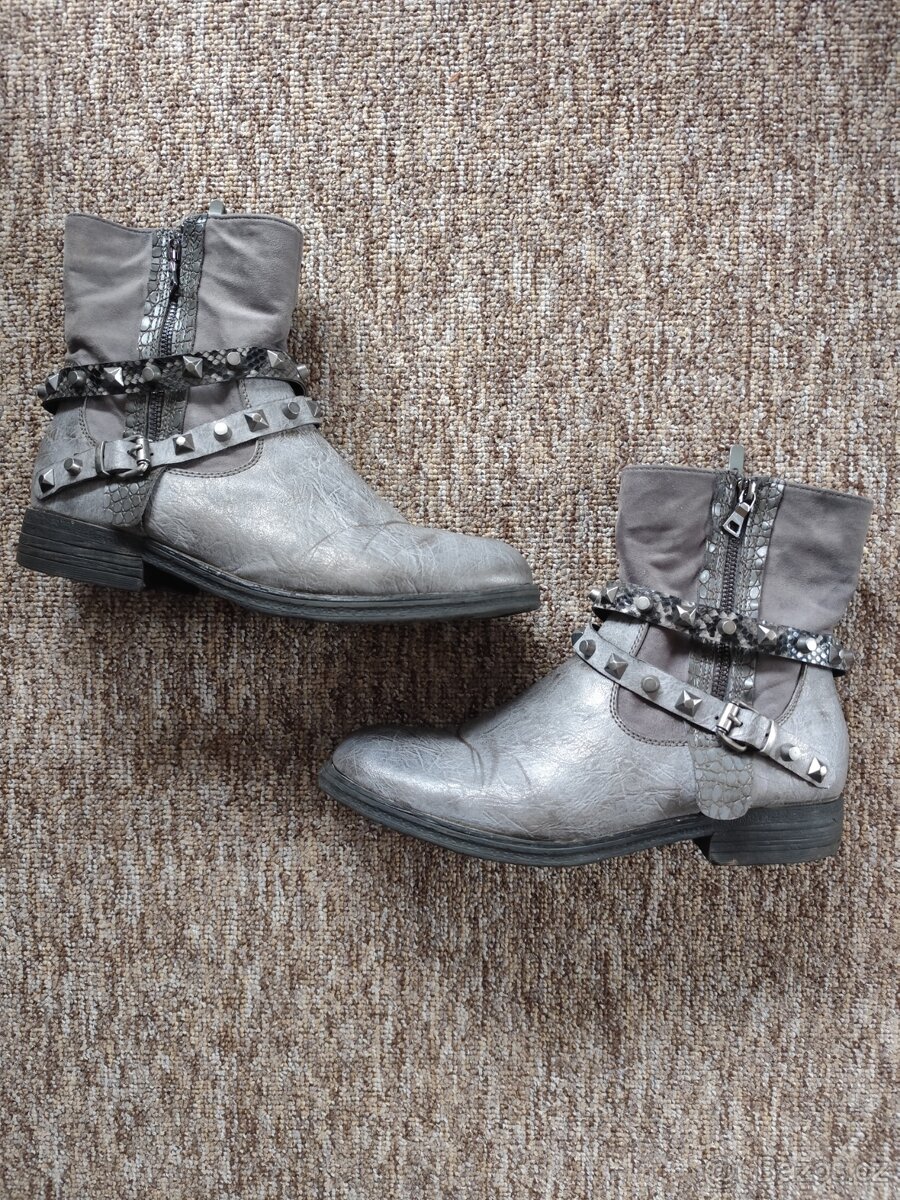 Dámské polokozačky