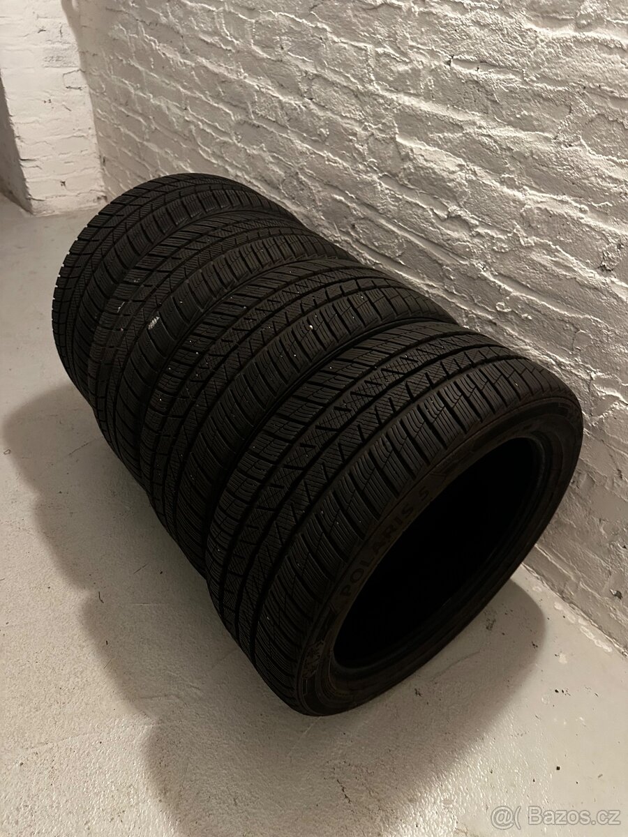 Zánovní 225/45/17 zimni