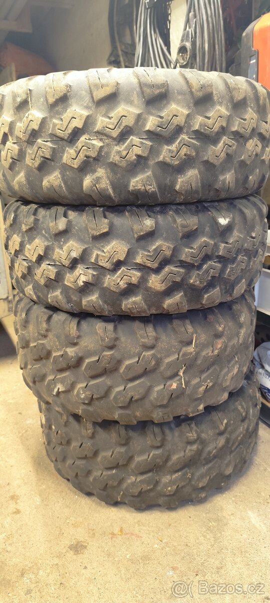 Pneu  14 can am Polaris cf moto atd