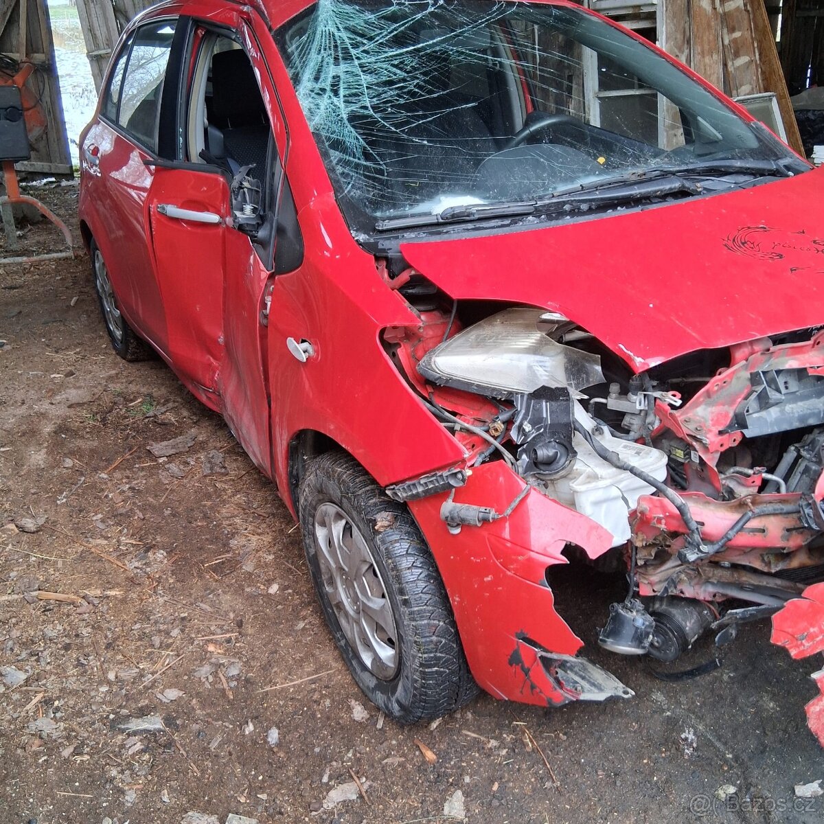 Toyota Yaris 2010 1.0 51kw benzín