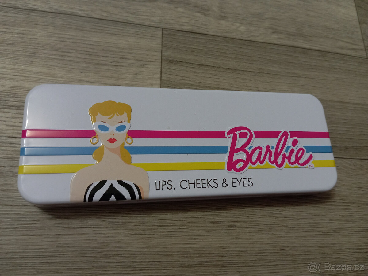 Makeup kazeta Barbie: oční stíny, tváře, rty