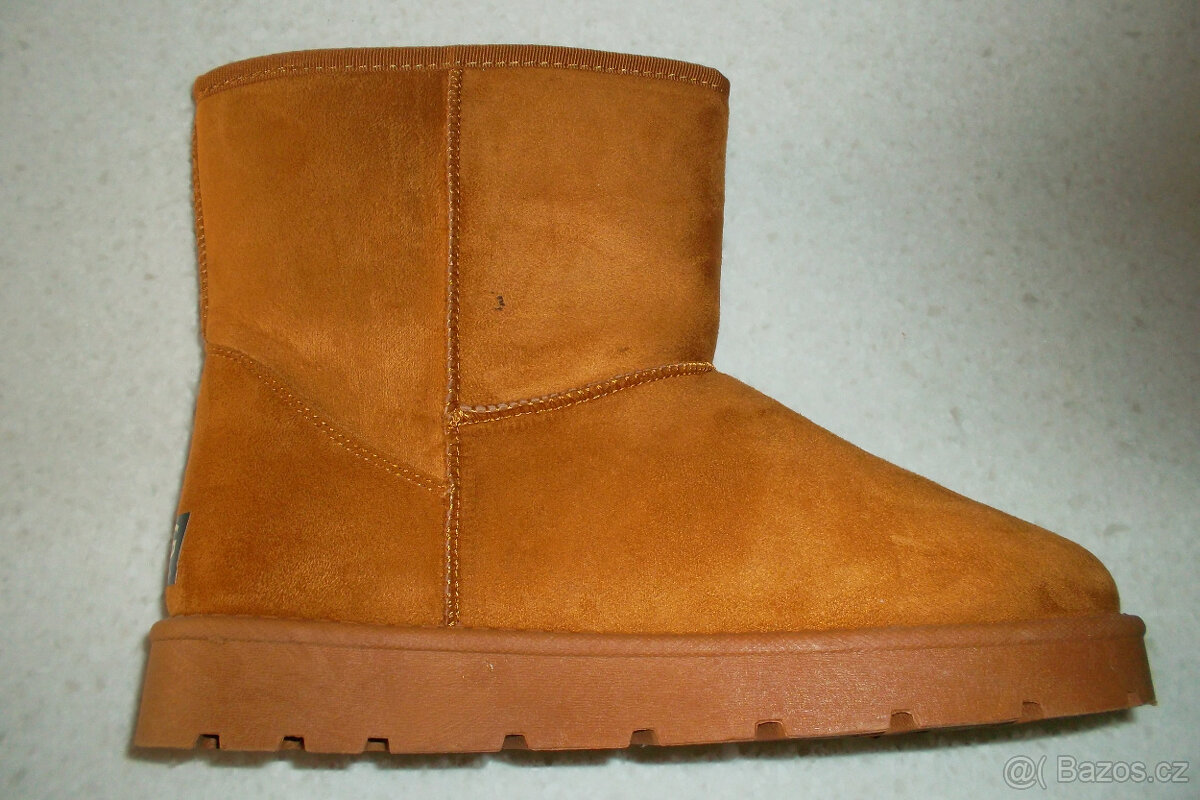 UGG-NOVÉ teplé válenky/hacule/zimní boty, vel. 39