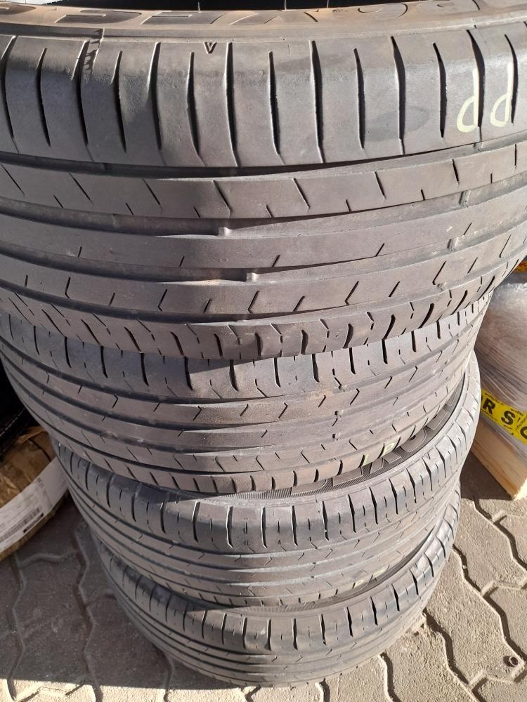 215/55 R17 98Y TOYO LETNÍ