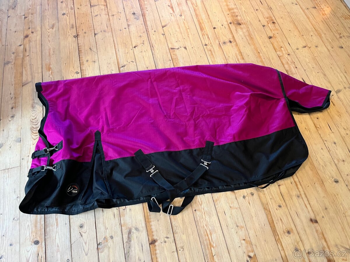 Výběhová deka 200g 135 cm