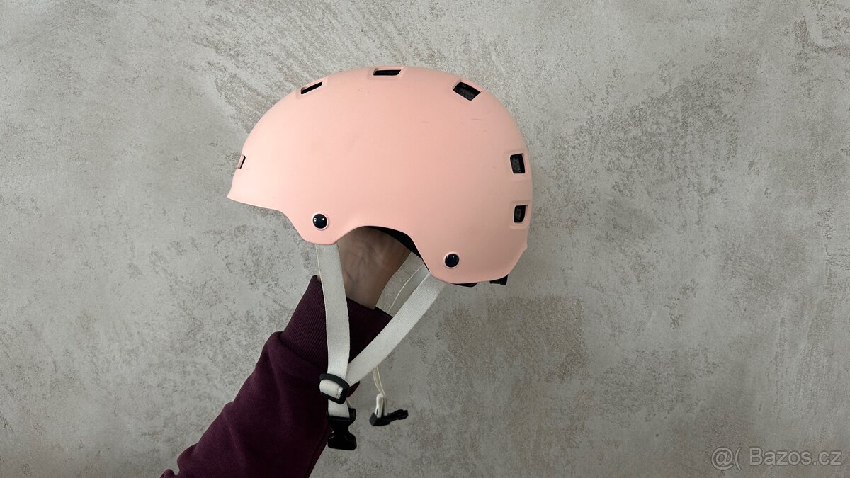 Dětská helma Oxelo