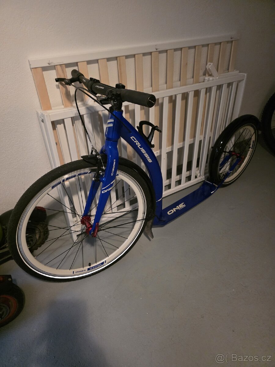 Koloběžka Crussis ONE Cobra