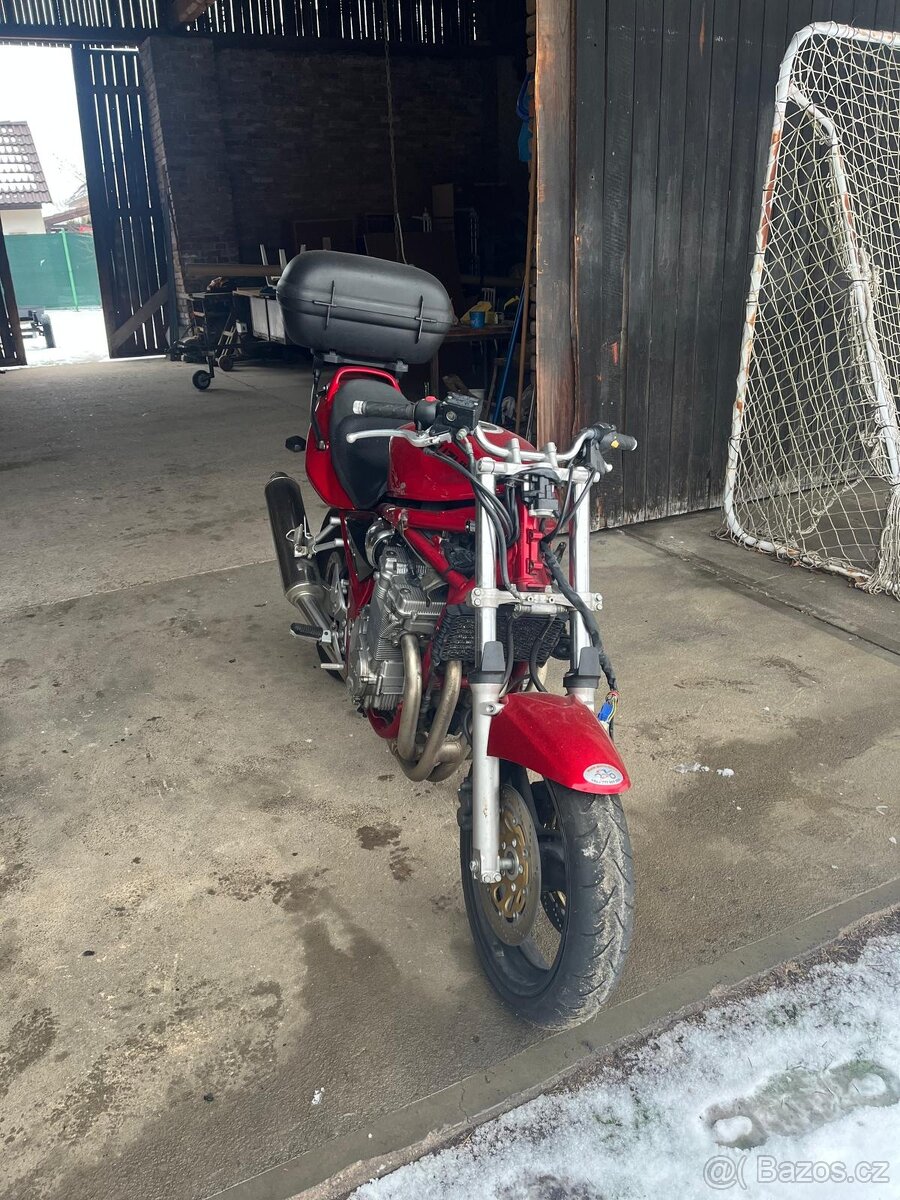 Suzuki bandit 600