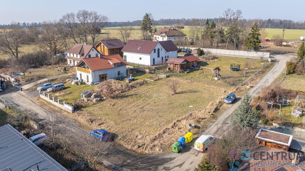 Land for sale · 810 m² · Praha - východ — 407 684 €