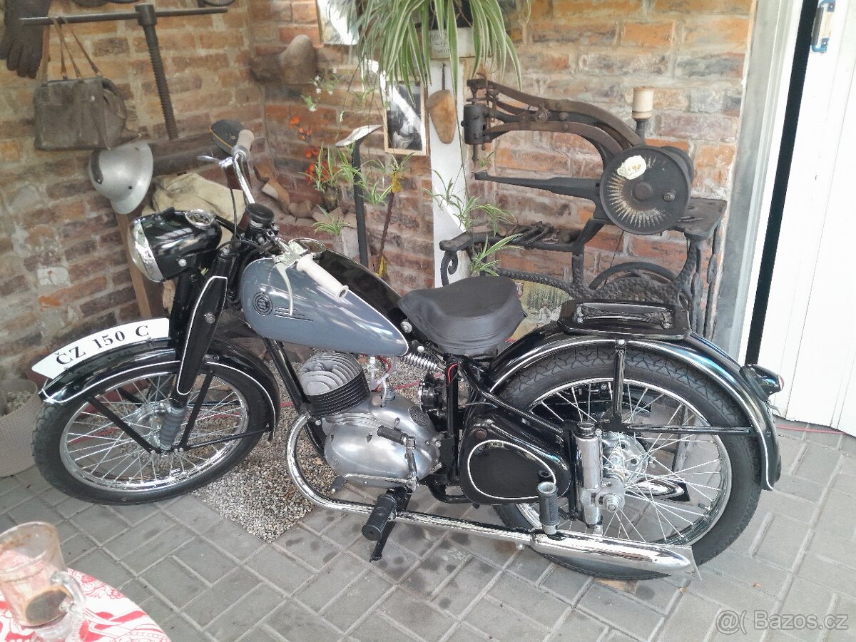 Napredaj cz 150c perak