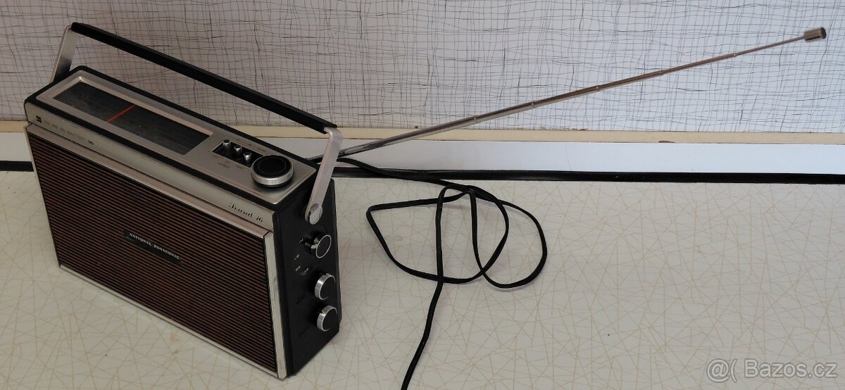 Rádio NATIONAL PANASONIC RF-923LB