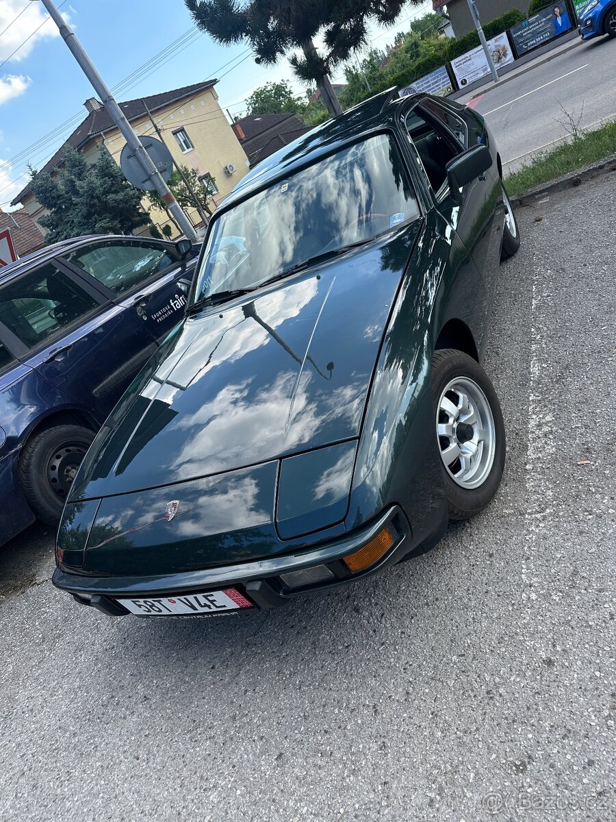 Porsche 924 targa