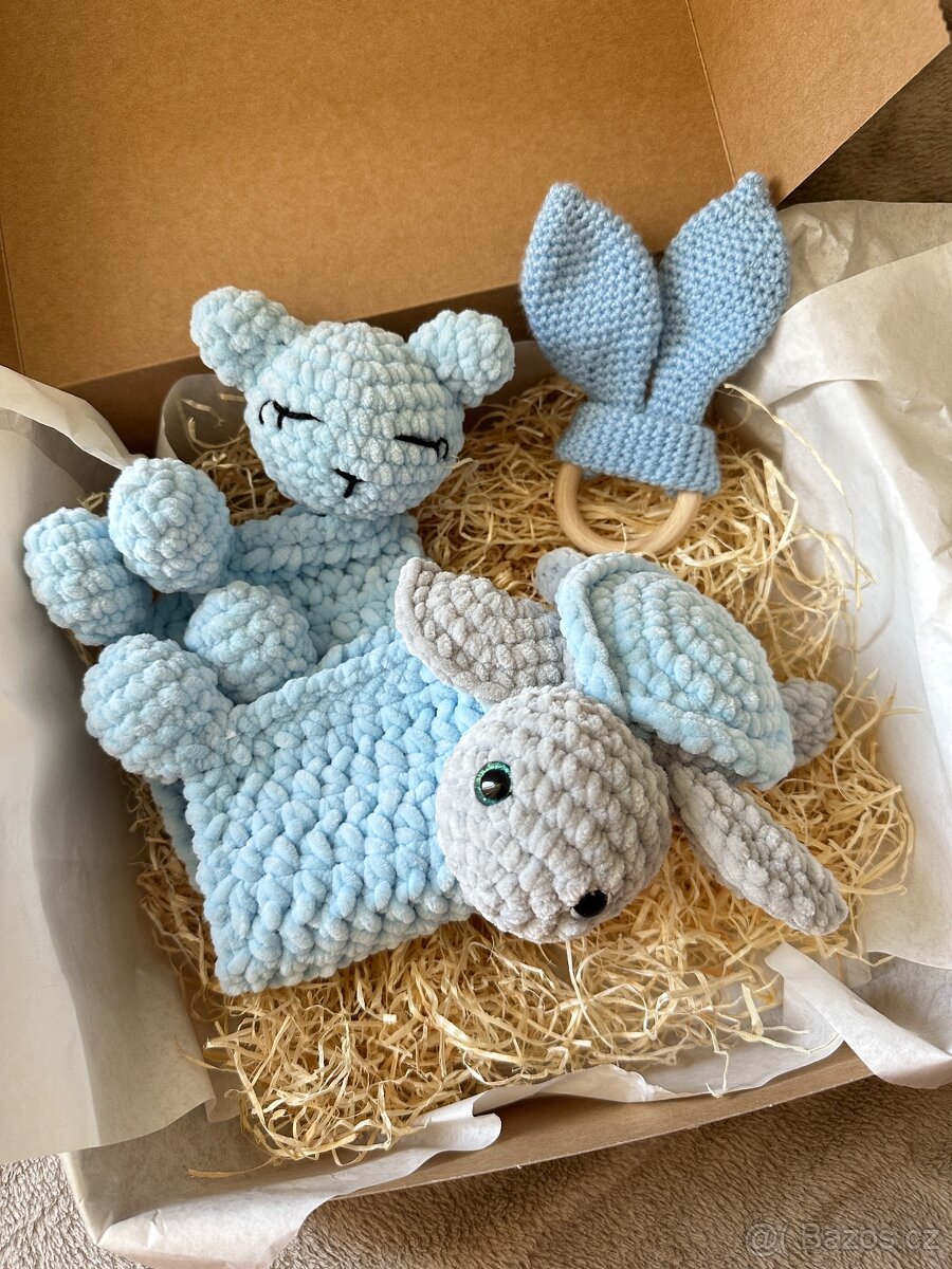 Háčkovaný newborn set