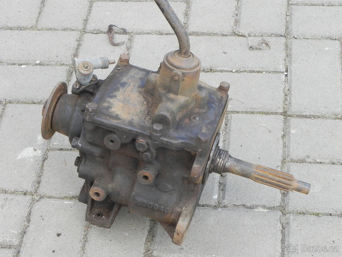 Stará převodovka opel blitz 1