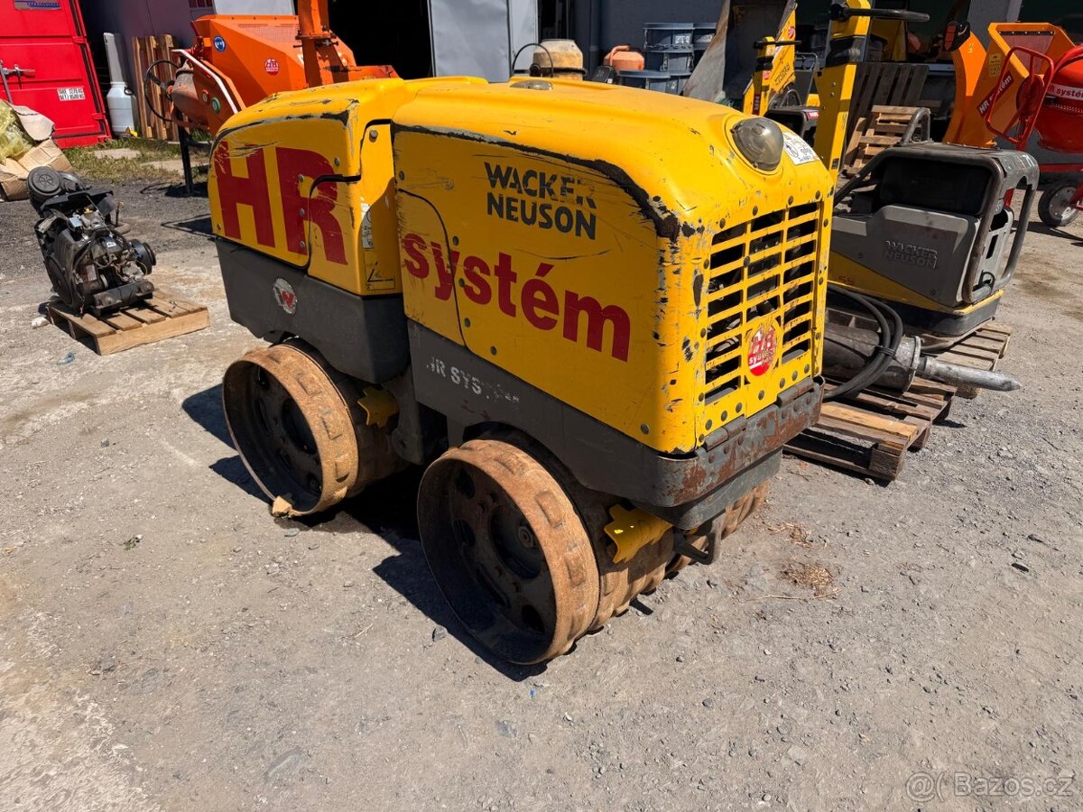 Wacker Neuson RTLx-SC3 – ježkový válec (příkopový válec)