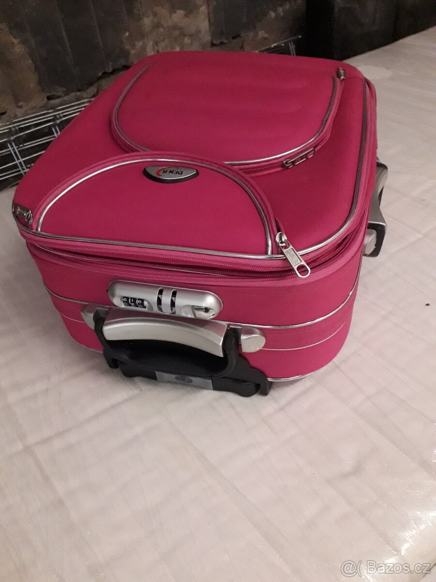 Prodám cestovní kufry