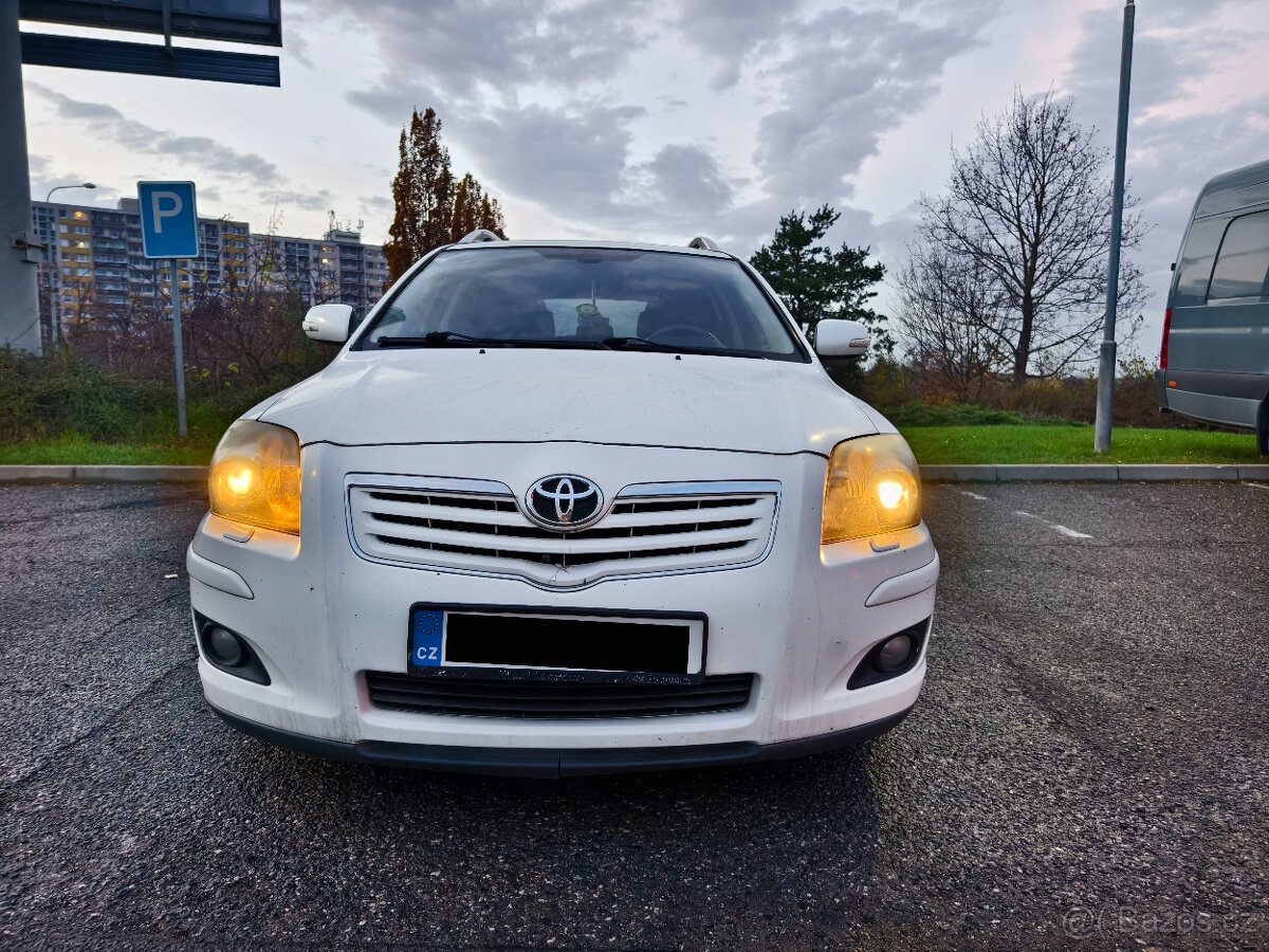 Prodám Toyota Avensis Combi 1.8 95 kW, r.v. 2006