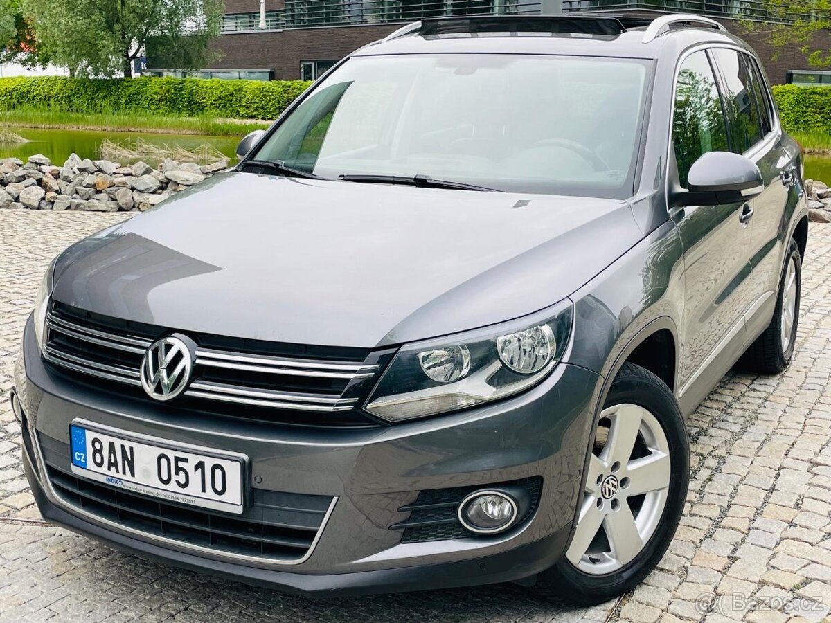 Volkswagen Tiguan 2.0TDI 103KW MANUÁL VÝHŘEV SENZORY TAŽNÉ
