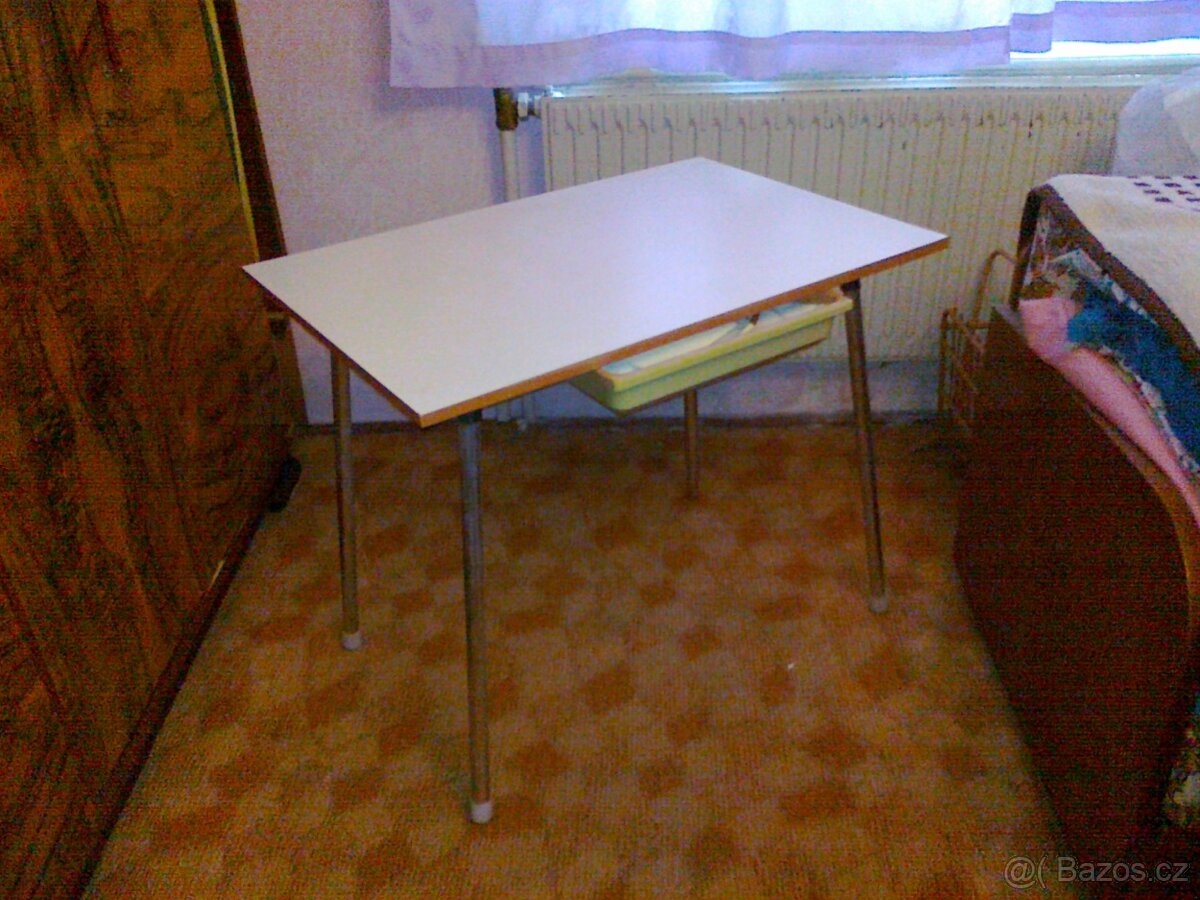 Skládací universální stolek
