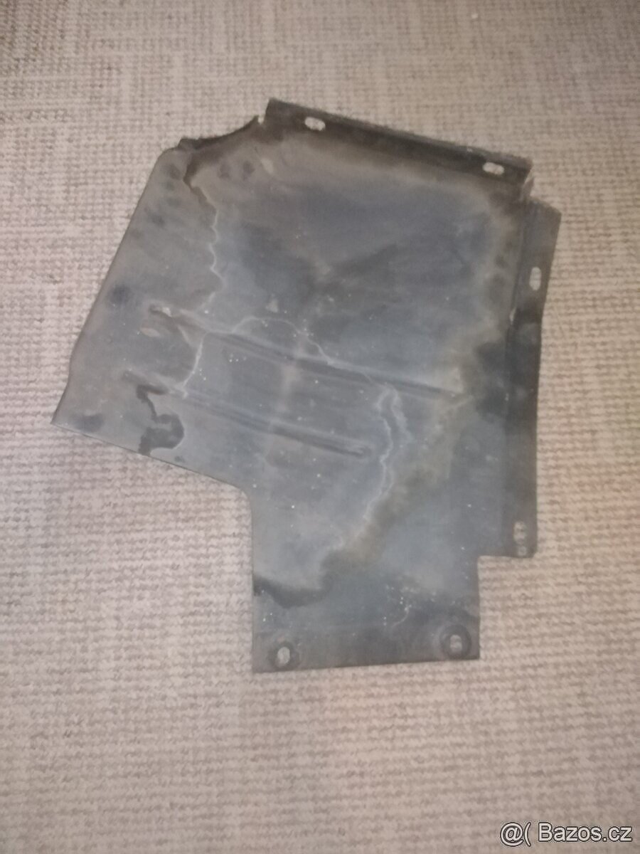 Škoda 105,120 Plech pod Motor