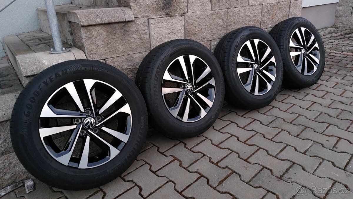 Alu kola 5x100 r15 originál vw polo letní pneu