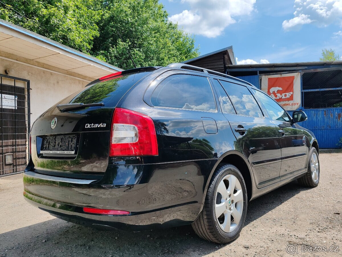 benzínová Škoda Octavia 2 Faceli 1.6 Mpi 115000km bez koroze