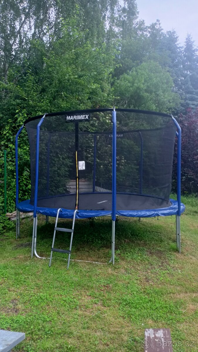 Trampolína