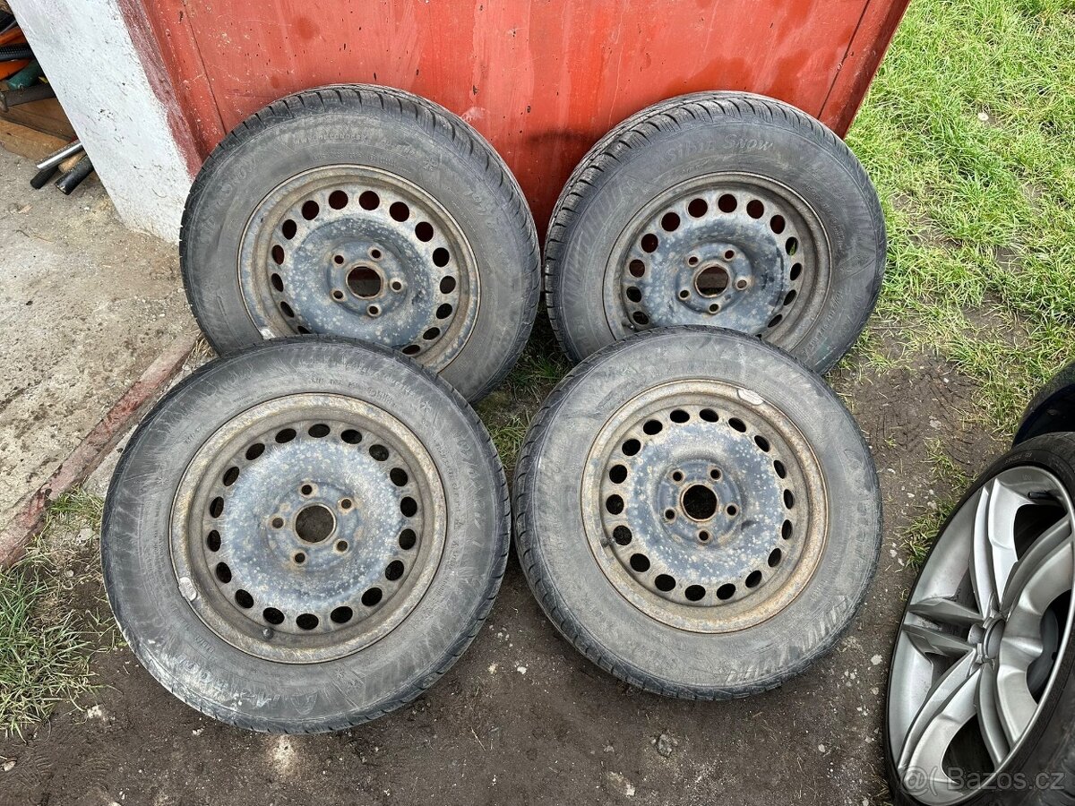 Zimní obuté plechové kola 195/65 r15 5x112