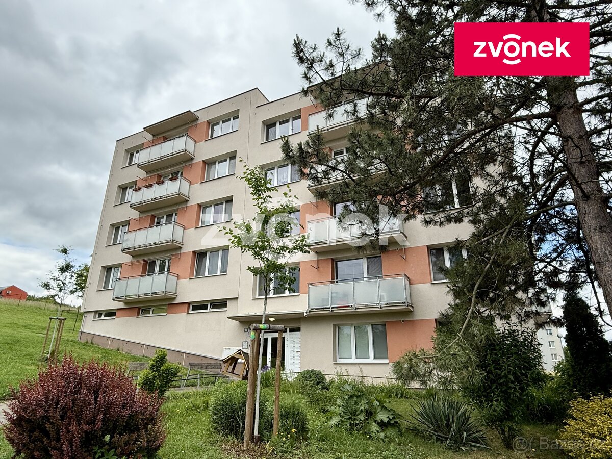 1+kk Malenovice, zděný, prostorný balkón, překrásný výhled