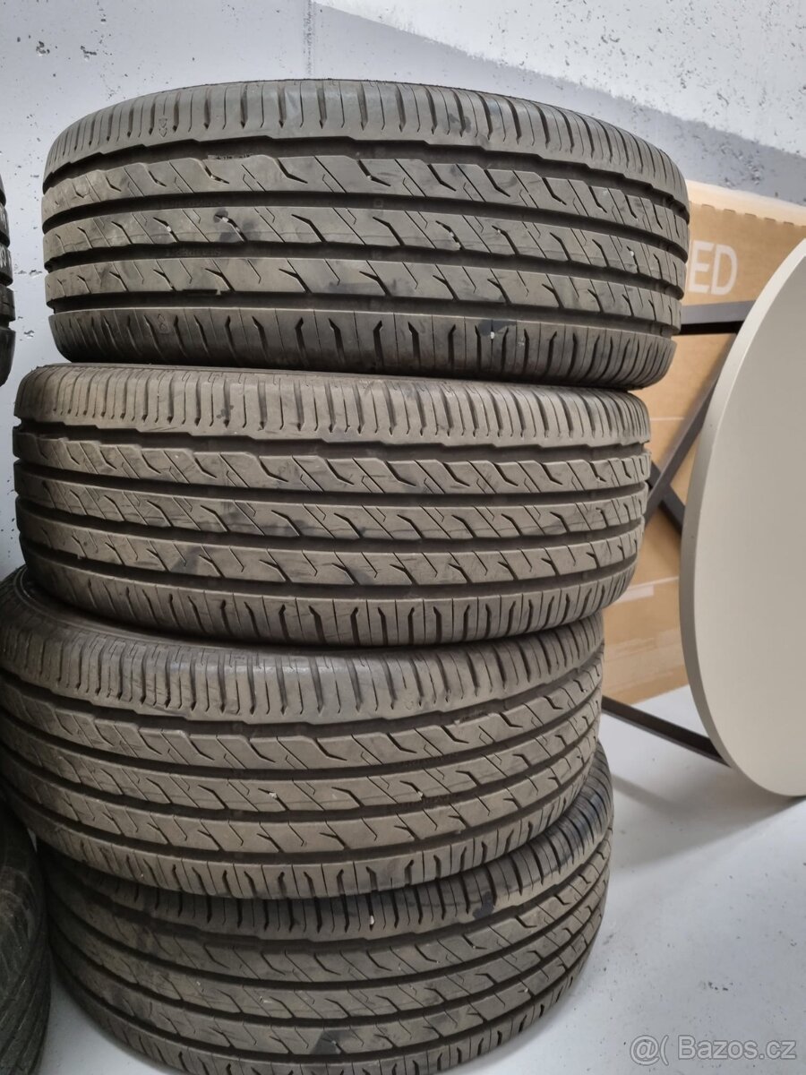 Letní pneu Semperit SPEED-LIFE 3 FR Rozměry: 225/55 R18
